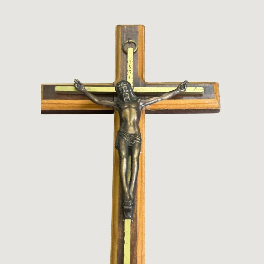 Vintage‎ Crucifix Cross Jesus Christ INRI Wooden Metal Hanging